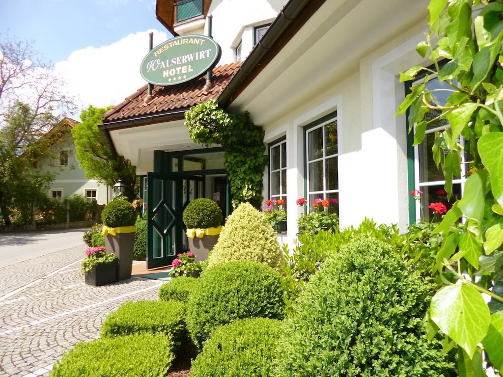 Hotel Walserwirt ภายนอก รูปภาพ