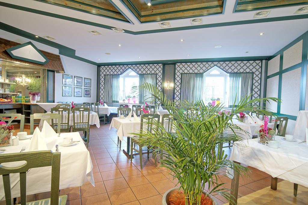Hotel Walserwirt ภายนอก รูปภาพ