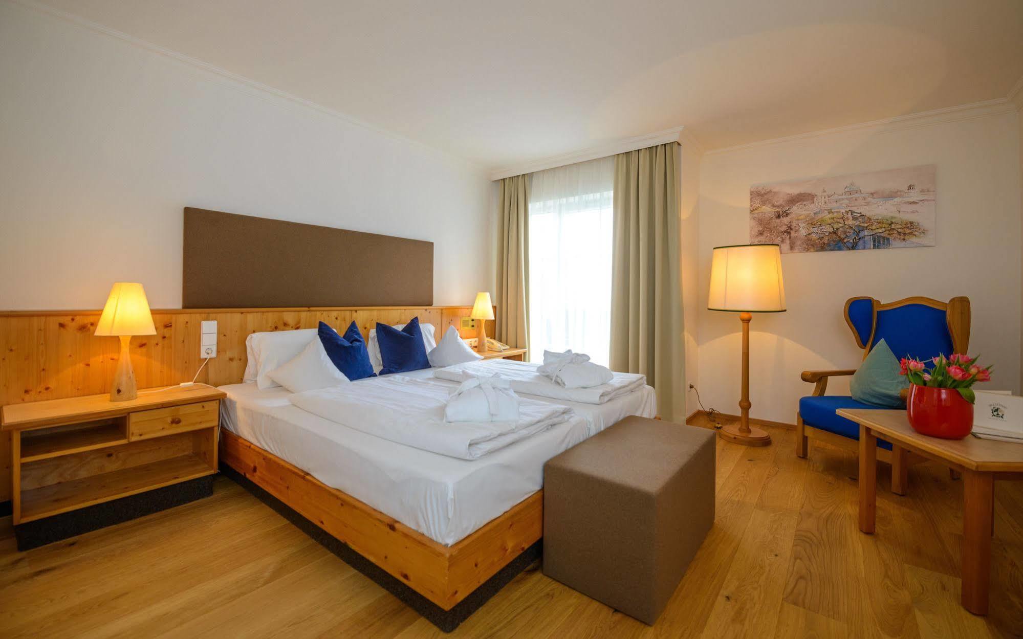 Hotel Walserwirt ภายนอก รูปภาพ