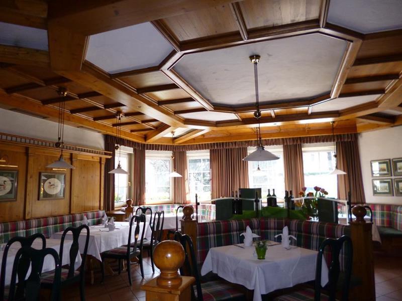 Hotel Walserwirt ภายนอก รูปภาพ